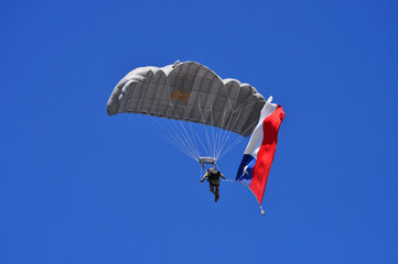 Paratrooper waving the Chilean flag, National Holidays in Chile, Military Parade
