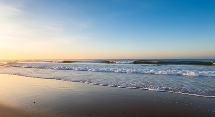 Obraz premium Sunrise Beach Scene with Gentle Waves.