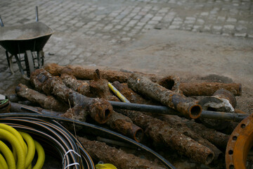 Urban infrastructure and maintenance works in historic areas. Replacement of a gas pipeline in the...