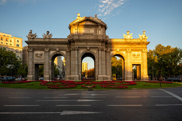 Fototapeta premium Puerta de Alcalá, Madrid, Spain
