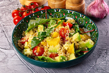 Bilgur tabuleh salad with vegetables