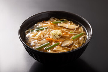 きのこ　あんかけうどん
