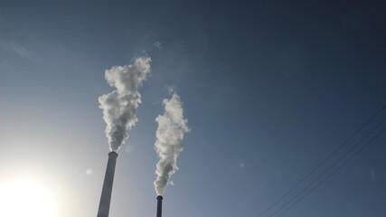 『エントツの煙  大気汚染  』SDGs地球環境   コンビナート工場汚染 