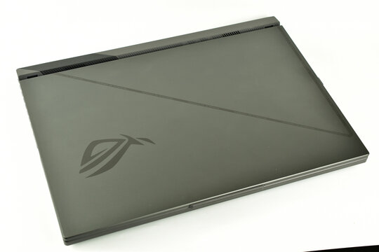 13-09-2025 New Delhi, India :- Asus rog strix laptop isolated on white background 