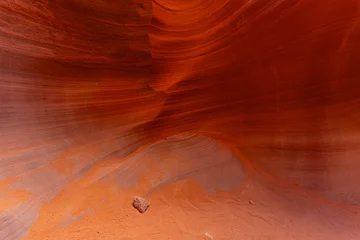 Selbstklebende Fototapeten Rot Lila アメリカ　アリゾナ州のロウワーアンテロープキャニオンの風景　グランドキャニオン　グランドサークル  © ZK