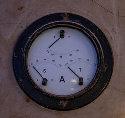 The old gauge on breaker panel