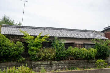 日本の兵庫県姫路市網干区の古くてとても美しい建物