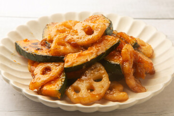 南瓜と蓮根の甘酢炒め