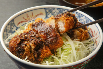 ソースかつ丼