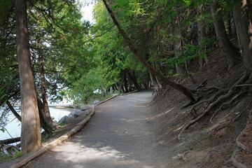 Lakeside hiking trail invites travelers along a scenic journey