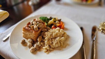 risotto with mushrooms - Luzerner Chügelipastete