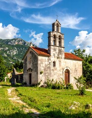 Naklejka premium Scenic church in a valley