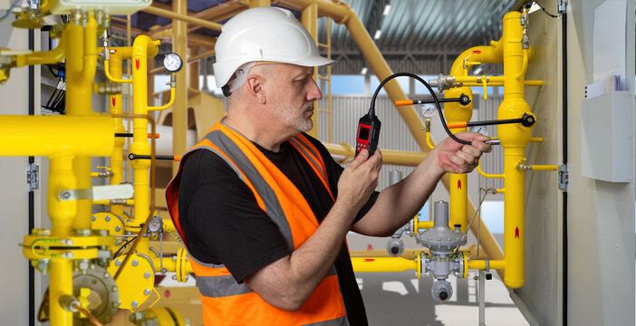 Gas system monitoring and leak detection ensuring industrial safety, pressure control, and use of advanced analyzers to prevent accidents and keep energy infrastructure stable.