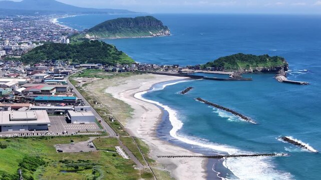 北海道室蘭市にある、トッカリショ、イタンキ浜、白鳥大橋を撮影しました。「トッカリショ」とはアイヌ語で「アザラシの岩」の意味です。