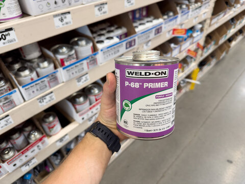 Weld-On P-68 Primer Can In Hardware Store