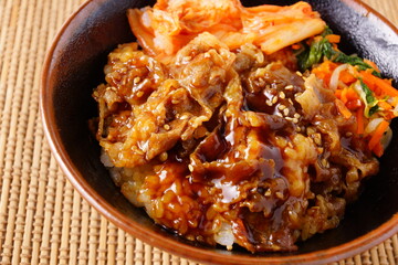 キムチと牛丼