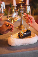 Experience the exquisite elegance of an unforgettable dessert service at
