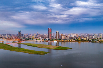 Obraz premium Shanghai skyline at sunset