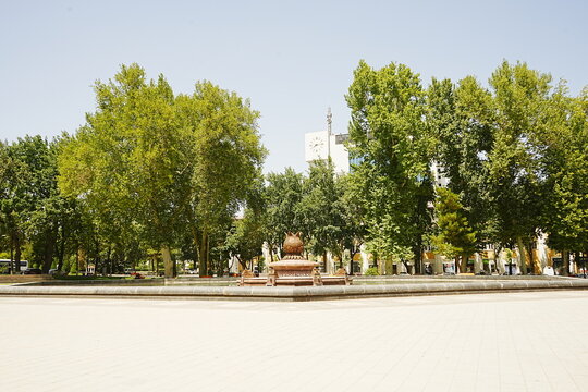 Alisher Navoiy nomidagi opera va balet teatri or Alisher Navoi Opera Theatre in Tashkent, Uzbekistan - ウズベキスタン タシケント ナヴォイ劇場
