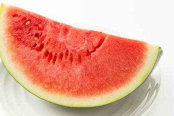 カットしたすいか　白バック