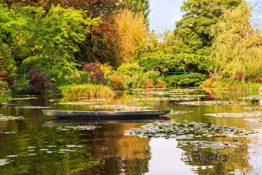 Famous pond in Monet garden in Giverny, France