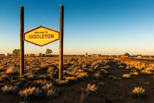 Welcome sign at Middleton in the golden light of late afternoon