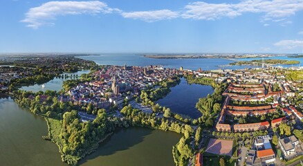 Aerial view, panorama, Knieperteich with fountain on the left, Kleiner Frankenteich at the bottom, Frankenteich on the left, Rügenbrücke over the island of Dänholm to the island of Rügen at the back right, Old Town with St. Mary's Church in front, Unesco World Heritage Site, Stralsund, Mecklenburg-Western Pomerania, Germany