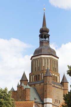 Church tower, 104 metres high with a view from a height of 84 metres, St. Mary's Church, also known as St. Mary's Church, basilica, late Gothic, three naves with transept, first mentioned in 1298, Neuer Markt, Old Town, UNESCO World Heritage Site, Hanseatic City of Stralsund, Mecklenburg-Western Pomerania, Germany