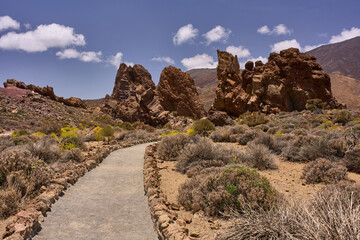 Volcanic trail near Roques de Garcia