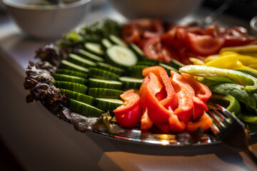 Foodfotografie auf einem Kreuzfahrtschiff am See – Grill & Chill sowie Brunch Event mit vielfältigen Speisen, Drinks und sommerlichem Ambiente in moderner Lifestyle-Atmosphäre