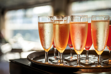 Foodfotografie auf einem Kreuzfahrtschiff am See – Grill & Chill sowie Brunch Event mit vielfältigen Speisen, Drinks und sommerlichem Ambiente in moderner Lifestyle-Atmosphäre