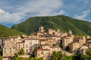 Obraz premium Scanno is an Italian town of 1 782 inhabitants located in the province of L’Aquila, in Abruzzo. The municipal area, surrounded by the Marsican Mountains.