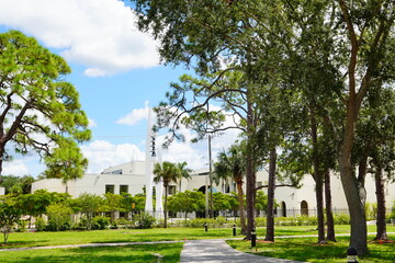 Obraz premium Sarasota, Florida USA - Sep 15, 2025: the Building of New College in Florida
