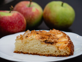 apple pie with cinnamon