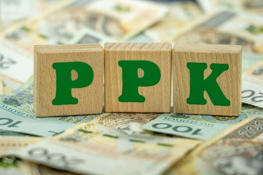 PPK (Employee Capital Plans) inscription placed on many PLN banknotes. 100 (hundred) and 200 PLN banknotes. Funds are invested on the polish stock exchange (GPW). 