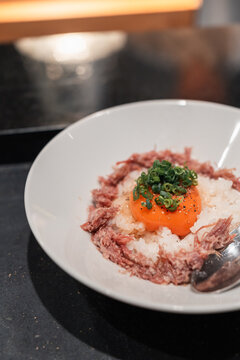 Japanese Rice Bowl With Corned Beef and Egg