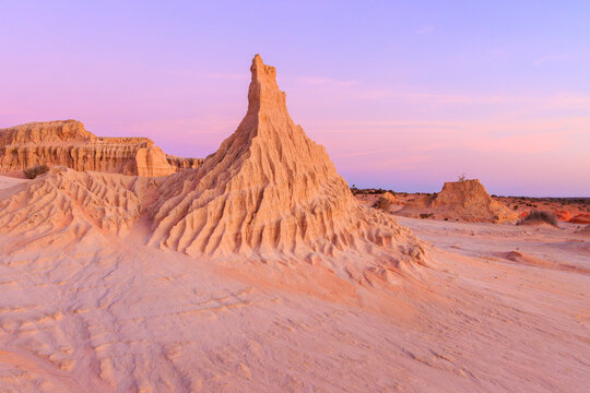 Sandstone formations in Mungo National Park. Outback Australia.