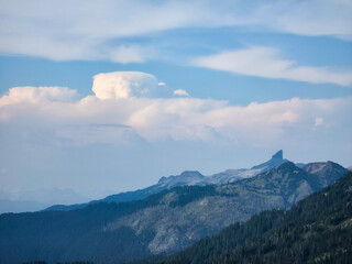 Fototapeta premium Scenic View of Squamish Mountains with Unique Rock Formation