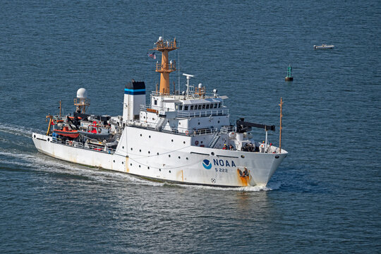 NOAA Thomas Jefferson, a hydrographic survey ship of the National Oceanic and Atmospheric Administration enters
Charleston Harbor, SC, USA on September 15, 2025.