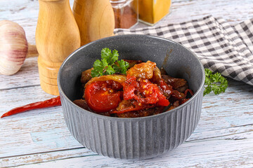 Pork with oyster sauce and vegetables