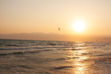 Fototapeta premium Sunset ocean waves