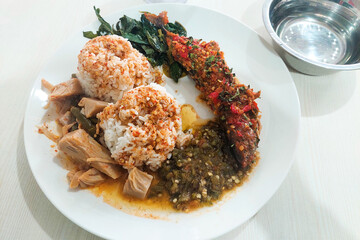 Padang rice, water on the dining table