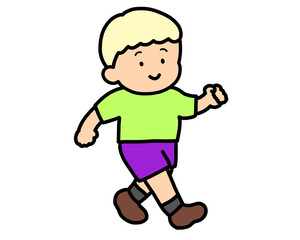 笑顔で歩く男の子