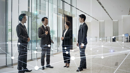 Obraz premium ビジネス、ネットワーク、会議、オフィス、ロビー、コネクション、DX、繋がる、グループ、チームワーク、パートナーシップ、クラウド、ERP、SaaS、インターネット、オンライン、web、マッチング、アップロード、アップデート、バージョンアップ、日本人、ビジネスパーソン、ビジネスマン、ビジネスウーマン、企業、ミーティング、成長、ビズ、テック、テクノロジー、IoT、デジタルトランスフォーメーション、人材、