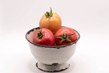 Tres tomates del huerto