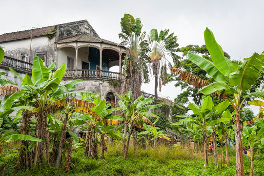 Former ruined hospital of the roca (plantation) Agua Ize, Sao Tome Island, Republic of Sao Tome and Principe, Africa