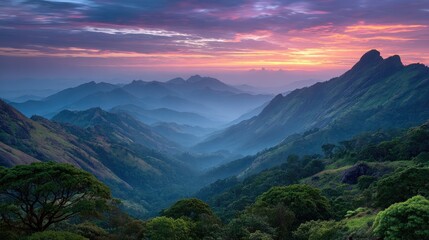 Obraz premium Mountain vista at sunrise