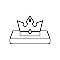Crown Royalty Line Icon: King and Queen