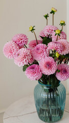 bouquet vase flowers pink