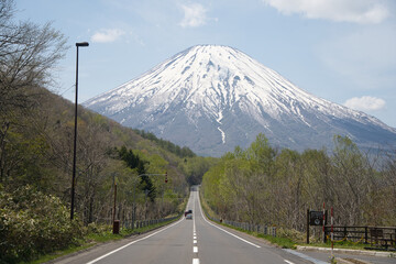 北海道にある富士山、蝦夷富士と呼ばれる羊蹄山